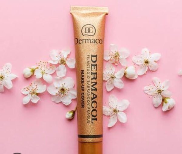 image-2_33b47227-e86d-42e4-9bae-89b20ca80332.jpeg Lightweight foundation shade swatch for daily use